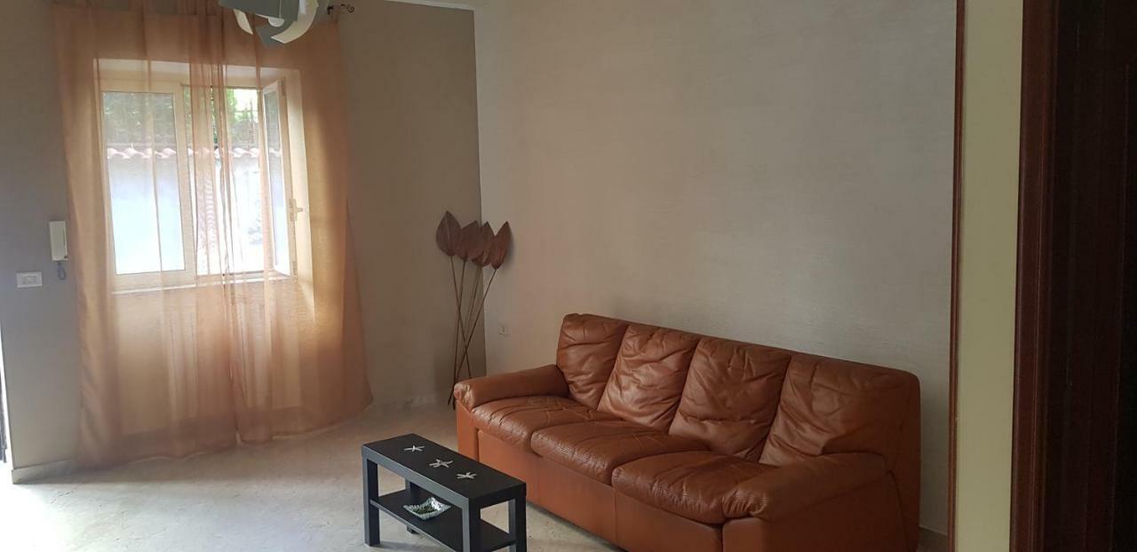 New House Napoli Parcheggio Gratis Apartment Ngoại thất bức ảnh